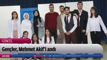 Gençler, Mehmet Akif’i andı