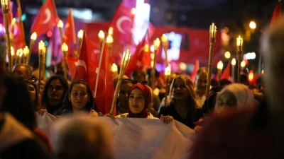 Gen&ccedil;lik Haftası kapsamında fener alayı d&uuml;zenlendi