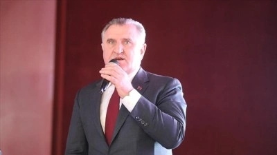 Gen&ccedil;lik ve Spor Bakanı Osman Aşkın Bak, AK Parti İl&ccedil;e Kongresinde Konuştu