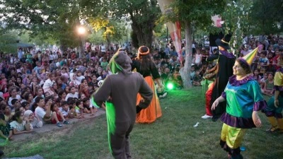 Gezici &Ccedil;ocuk Tiyatro G&uuml;nleri Ergani, Hazro ve Hani&rsquo;de