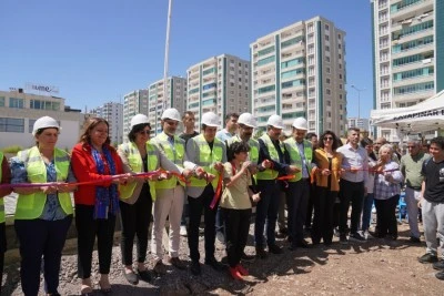 Glutensiz Fırın&rsquo;ın temel atma t&ouml;renine katıldı