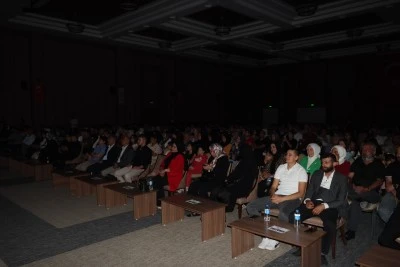 G&ouml;n&uuml;ll&uuml; gen&ccedil;ler sanal kumar ve bağımlılığa filmle dikkati &ccedil;ekti