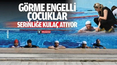 G&ouml;rme engelli &ccedil;ocuklar serinliğe kula&ccedil; atıyor