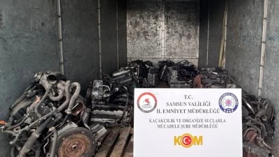 G&uuml;mr&uuml;k ka&ccedil;ağı 13 l&uuml;ks otomobil motoru ele ge&ccedil;irildi