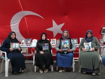 Diyarbakır&nbsp;anneleri evlatlarına kavuşmak istiyor