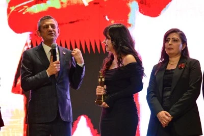 &Ouml;zel,&nbsp;Adıyaman'da "04.17 Belgesel Film At&ouml;lyesi"nin galasında konuştu:
