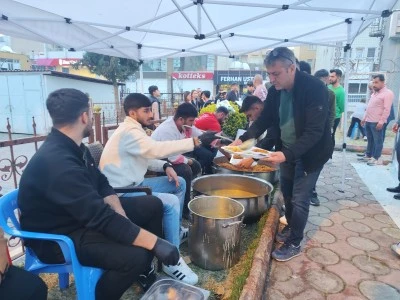 &nbsp;İftar &ccedil;adırlarında vatandaşlara hizmet veriliyor