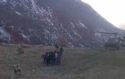 Askeri helikopter,&nbsp; u&ccedil;uruma d&uuml;şen kişi i&ccedil;in havalandı