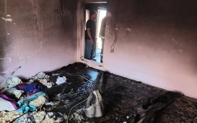 &nbsp;Ev &ccedil;ıkan yangında ağır hasar g&ouml;rd&uuml;