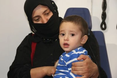 &nbsp;İki bebek biyonik kulak ameliyatıyla ilk kez duymaya başladı