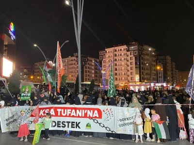 &nbsp;İsrail'in Gazze'ye saldırıları protesto edildi