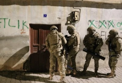 &nbsp;Ter&ouml;r operasyonunda 18 ş&uuml;pheli yakalandı