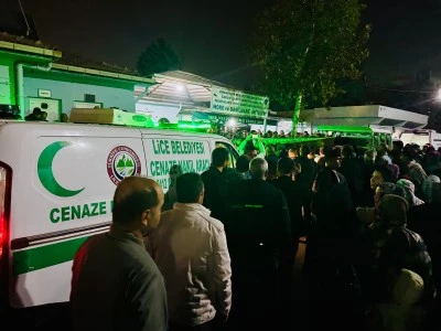 &nbsp;Viyad&uuml;k inşaatında iskelenin &ccedil;&ouml;kt&uuml;
