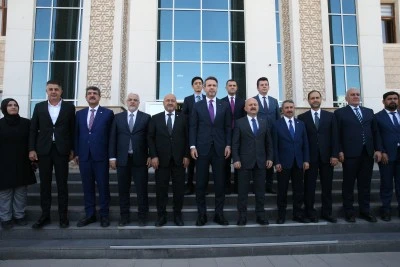 Enerji ve Tabii Kaynaklar Bakanı Bayraktar,&nbsp;Adıyaman'da konuştu: