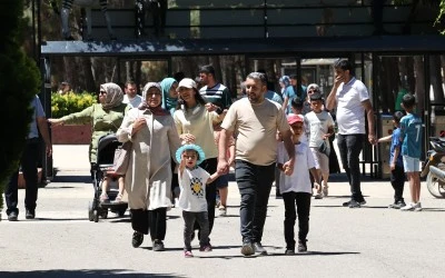 &nbsp;Doğal Yaşam Parkı bayram tatilinde 105 bin ziyaret&ccedil;iyi ağırladı