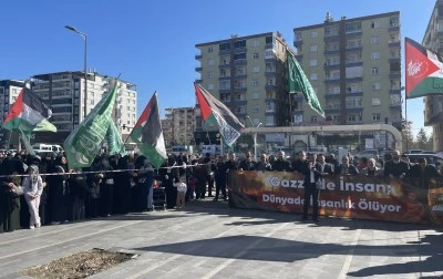 İsrail'in Gazze'ye saldırıları&nbsp;Diyarbakır'da protesto edildi