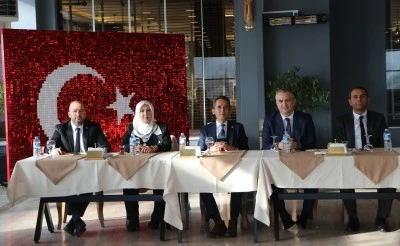 &nbsp;İnsan Hakları Kurulu &uuml;yeleri basın mensupları ile buluştu