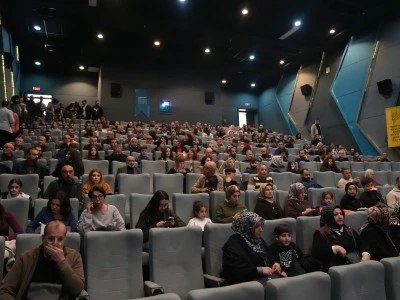 &nbsp;"U&ccedil;an K&ouml;fteci" filminin g&ouml;sterimi yapıldı