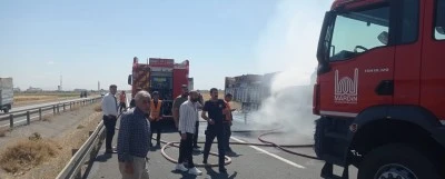 &nbsp;Tırda &ccedil;ıkan yangın s&ouml;nd&uuml;r&uuml;ld&uuml;