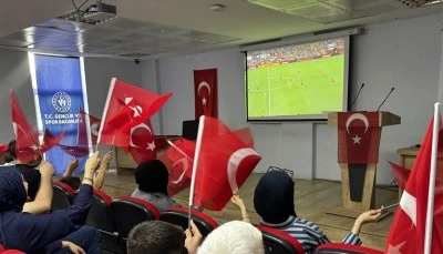 &nbsp;A Milli Futbol Takımı'nın ma&ccedil;ı dev ekrandan izlendi