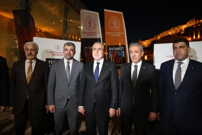 &Ccedil;alışma ve Sosyal G&uuml;venlik Bakanı Işıkhan, Mardin'de