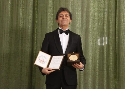 D&uuml;nyaca &Uuml;nl&uuml; Yazar Akif Manaf 2025 Yılı International Peace Prize &Ouml;d&uuml;l&uuml;&rsquo;n&uuml; Aldı