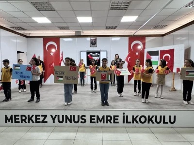 Siirt&nbsp;ve Elazığ'da &ouml;ğrenciler Filistin'e destek etkinliği d&uuml;zenledi
