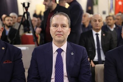&nbsp;Erbakan, Mardin'de Fehim Adak'ı anma programına katıldı