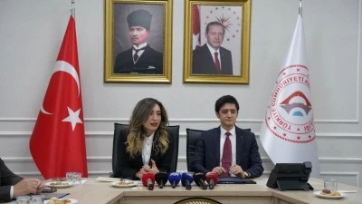 &nbsp;Cemevi ve Alevi derneklerinin yetkilileriyle toplantı yapıldı