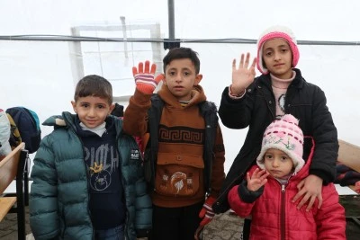 Suriyelilerin Kilis'ten &uuml;lkelerine d&ouml;n&uuml;ş&uuml; s&uuml;r&uuml;yor