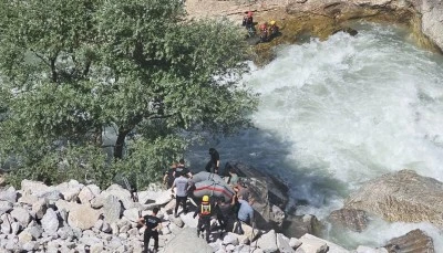 Habur &Ccedil;ayı'na d&uuml;şen kişiyi arama &ccedil;alışmaları s&uuml;r&uuml;yor