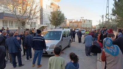 Hafif ticari aracın &ccedil;arptığı &ccedil;ocuk ağır yaralandı