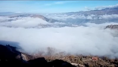 Hakkari'yi "sis denizi" kapladı