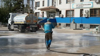 Haliliye Belediyesinden okullarda temizlik &ccedil;alışması