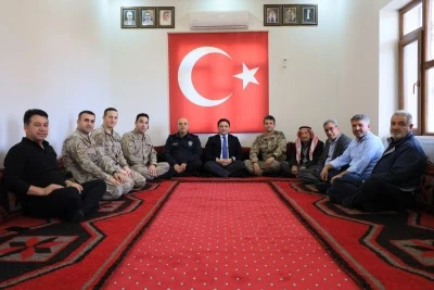 Haliliye Kaymakamı Şahin muhtarla buluştu