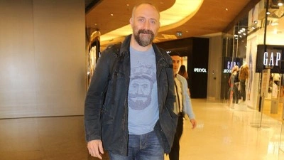 Halit Ergen&ccedil; ve Merve Dizdar'ın Başrol&uuml;nde Olduğu Yeni Dizi &Ccedil;ekimleri Başlıyor