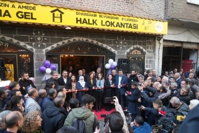 Halk Lokantası&rsquo;nın 3&rsquo;&uuml;nc&uuml; şubesi Sur&rsquo;da hizmete a&ccedil;ıldı