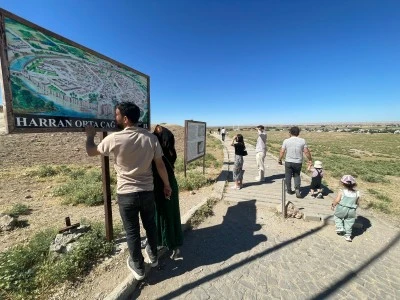 Harran'da bayram tatili yoğunluğu yaşanıyor