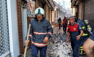 Havai fişek deposunda &ccedil;ıkan yangın s&ouml;nd&uuml;r&uuml;ld&uuml;