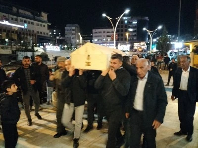 Hayatını kaybeden ambulans şof&ouml;r&uuml;n&uuml;n cenazesi Şırnak'ta defnedildi