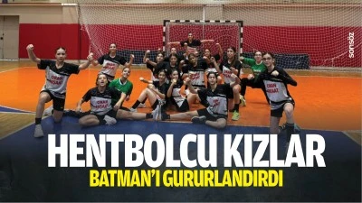 Hentbolcu kızlar, Batman&rsquo;ı gururlandırdı