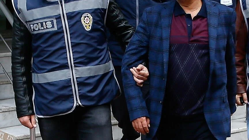 Hırsızlık yaptığı iddiasıyla 1 ş&uuml;pheli yakalandı