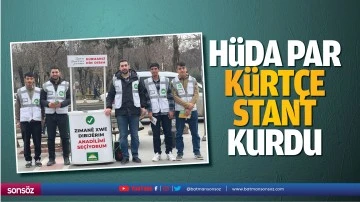 H&uuml;da Par, K&uuml;rt&ccedil;e stant kurdu