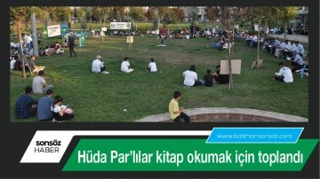 H&uuml;da Par&rsquo;lılar kitap okumak i&ccedil;in toplandı