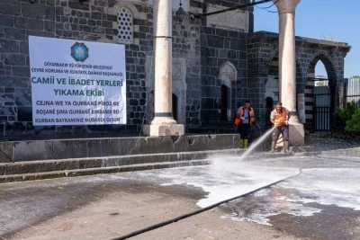 İbadethanelerde bayram temizliği