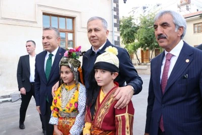 İ&ccedil;işleri Bakanı Yerlikaya, Kilis'te ziyaretlerde bulundu