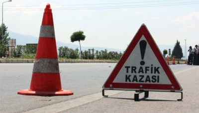 İki ayrı trafik kazasında 8 kişi yaralandı