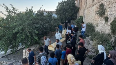 İki kız kardeş evlerinde &ouml;l&uuml; bulundu