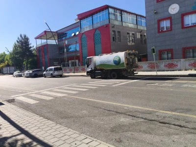 İki mahalle dip k&ouml;şe temizlendi