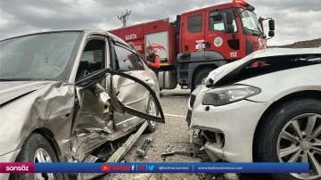 İki otomobilin &ccedil;arpıştığı kazada 5 kişi yaralandı